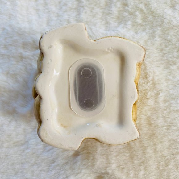 Lefton Coin Bank Double Camel Loving Couple 4 X 3.25 inches 2003 - Picture 7 of 12